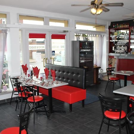 Готель Le Bistro De L'Etoile Е (Приморська Сена) Екстер'єр фото